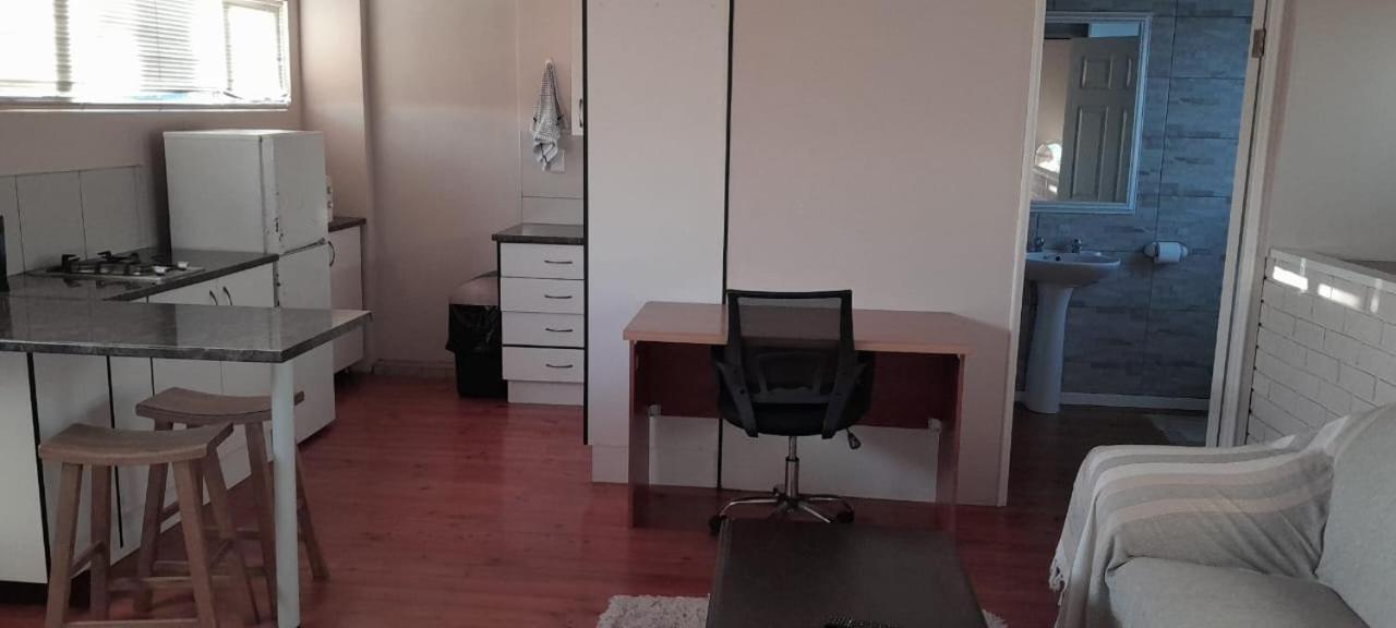 Kelzane Self-Catering Otel Gonubie Dış mekan fotoğraf