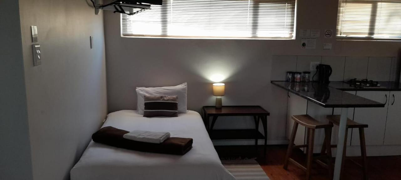 Kelzane Self-Catering Otel Gonubie Dış mekan fotoğraf