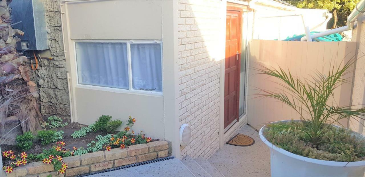 Kelzane Self-Catering Otel Gonubie Dış mekan fotoğraf