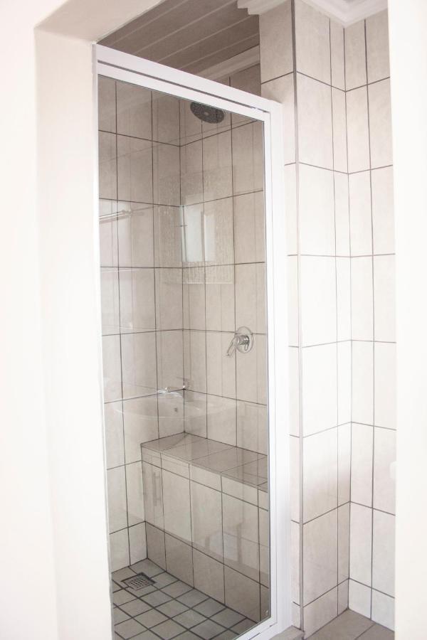 Kelzane Self-Catering Otel Gonubie Dış mekan fotoğraf